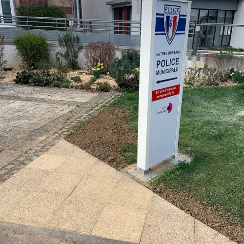 Totem Double face non galbé