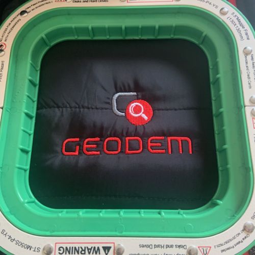 Brodefie 3 couleurs sur Doudoune